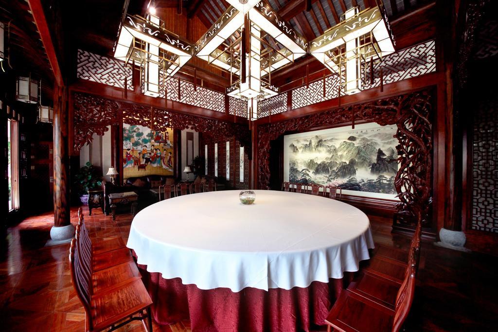 Yangzhou Centre And Residence Екстер'єр фото