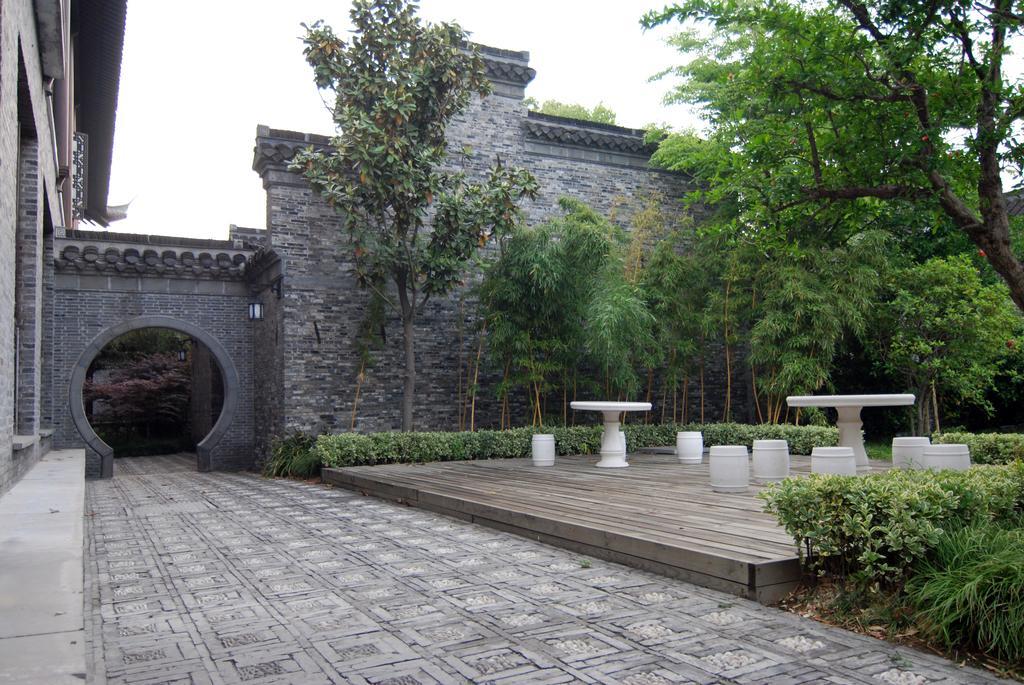 Yangzhou Centre And Residence Екстер'єр фото